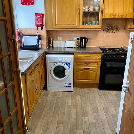 Cosy 3 Bed Apt, Old Truman Brewery! Brick Lane, London, E1 Экстерьер фото