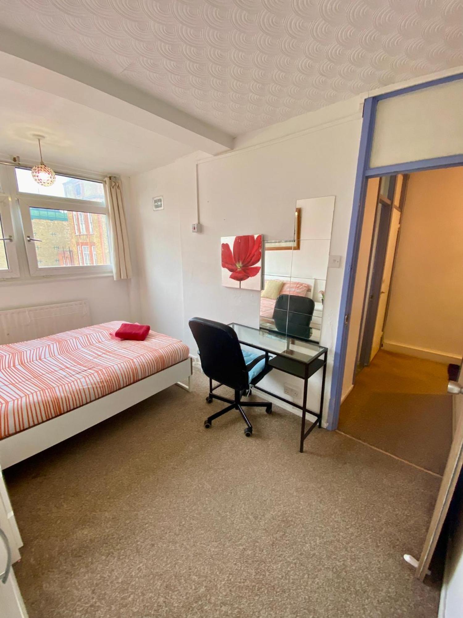 Cosy 3 Bed Apt, Old Truman Brewery! Brick Lane, London, E1 Экстерьер фото