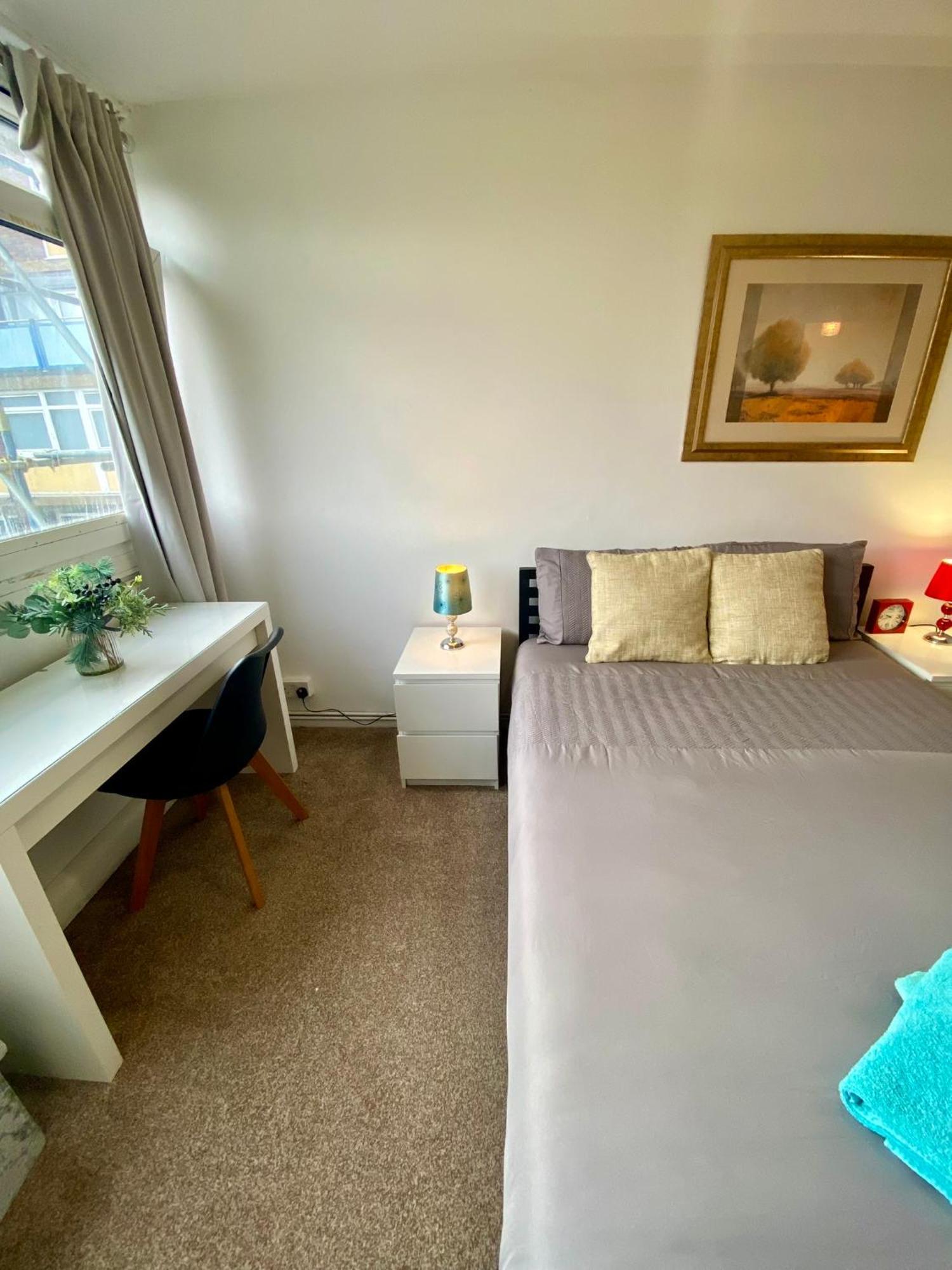 Cosy 3 Bed Apt, Old Truman Brewery! Brick Lane, London, E1 Экстерьер фото
