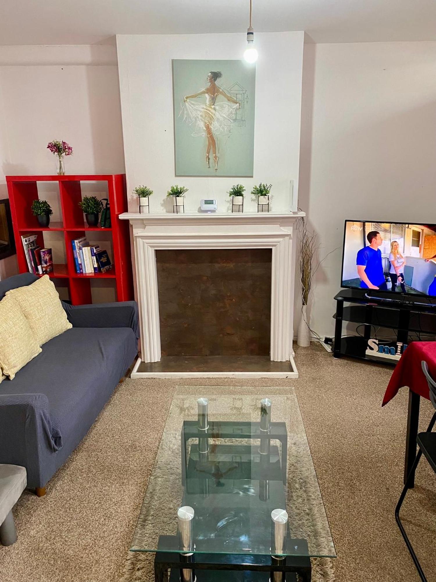 Cosy 3 Bed Apt, Old Truman Brewery! Brick Lane, London, E1 Экстерьер фото